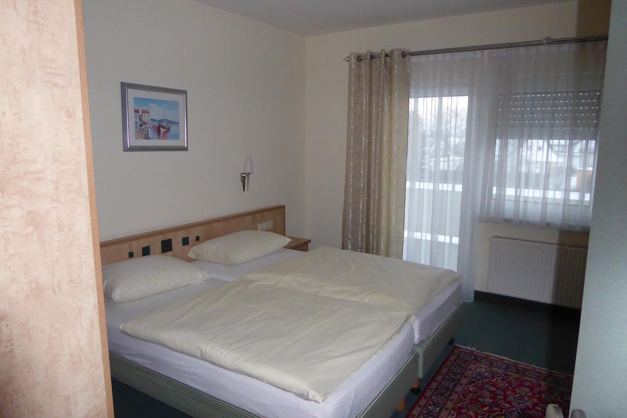 Hotel Ring Park Buchen  Extérieur photo