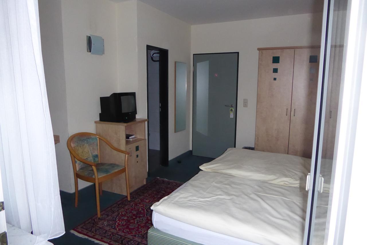 Hotel Ring Park Buchen  Extérieur photo