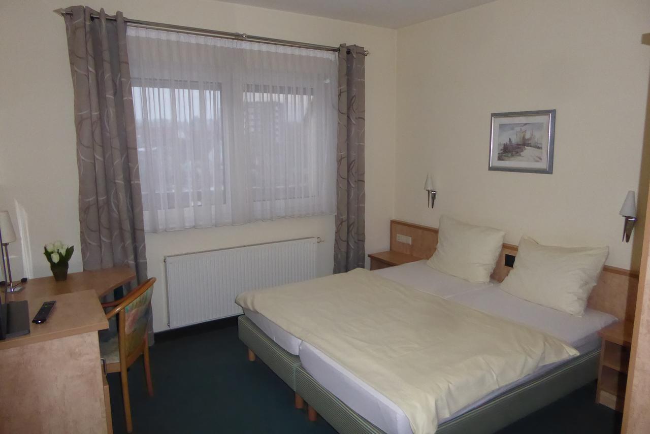 Hotel Ring Park Buchen  Extérieur photo