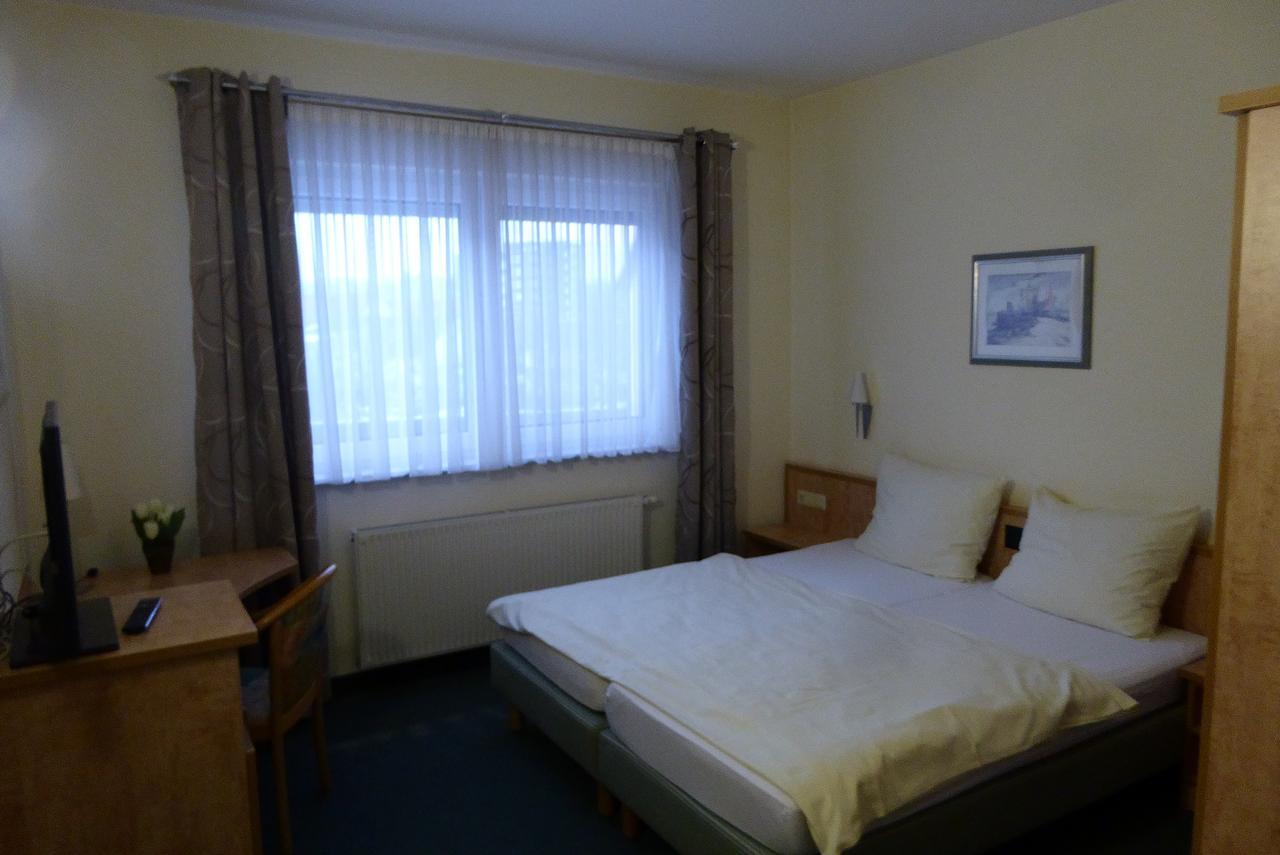 Hotel Ring Park Buchen  Extérieur photo