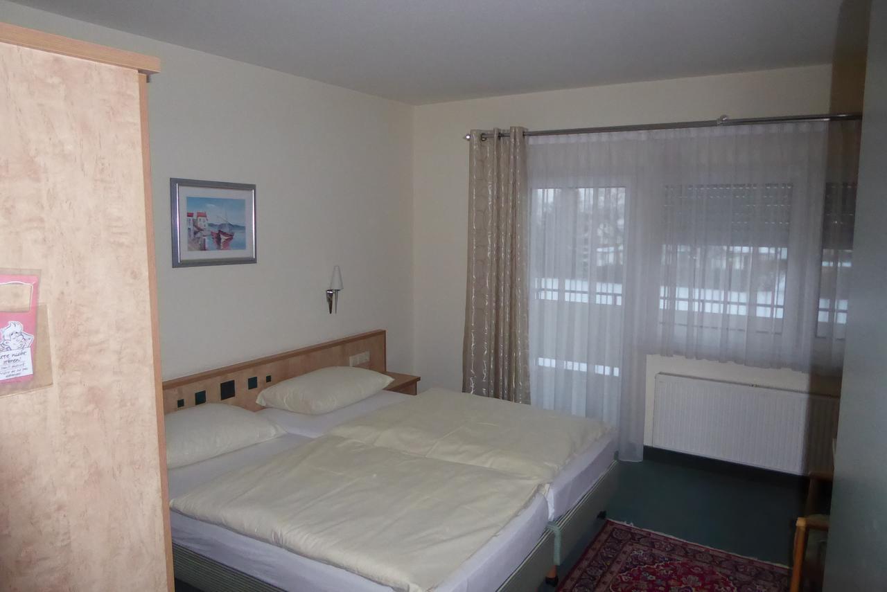 Hotel Ring Park Buchen  Extérieur photo